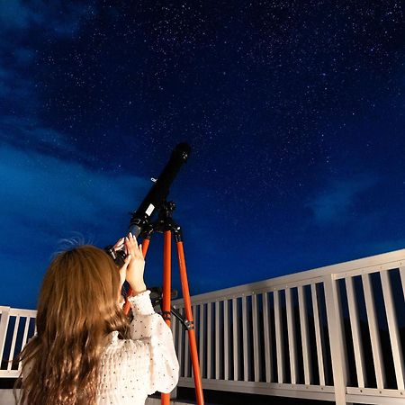 Готель Hoshi No Terrace Motobu Yamazato Екстер'єр фото